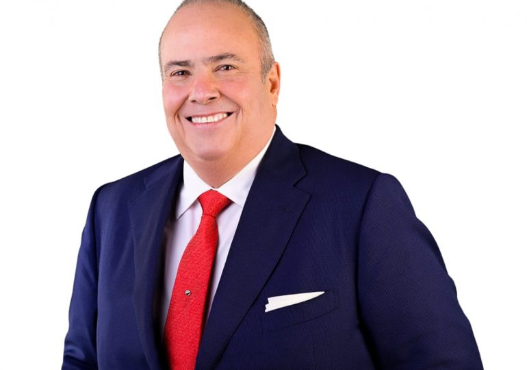 Charlie Mariotti: "la educación es la salud de un pueblo"