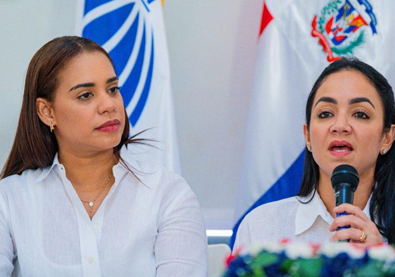 Alcaldesa SDN Betty Geronimo y Ministra de Interior y Policías Faride Raful encabezan Mesa se seguridad