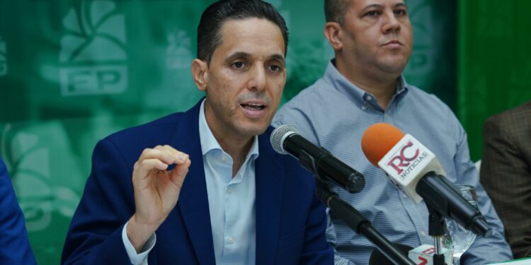 Fuerza del Pueblo acusa al PRM de incumplir promesa de reducir pérdidas eléctricas