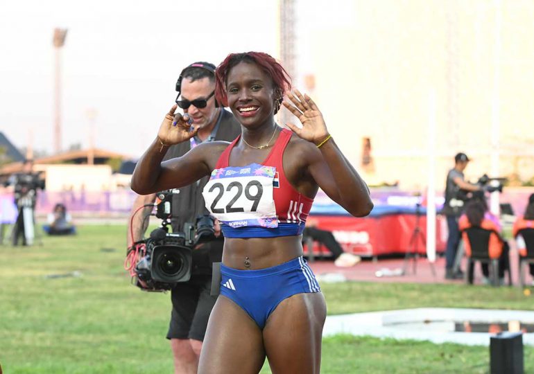 Video | Liranyi, oro, récord y clasificación en 200 metros a Lima 2027