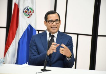 Ministro de Trabajo asegura que reforma al Código Laboral será la primera ley aprobada en próxima legislatura