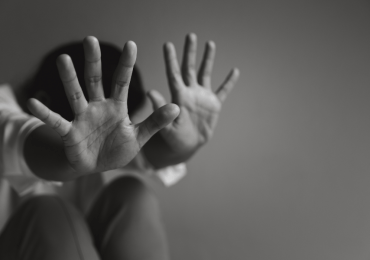 MUDE y Save the Children lanzan campaña nacional “Eso es Violencia” con apoyo de la Unión Europea