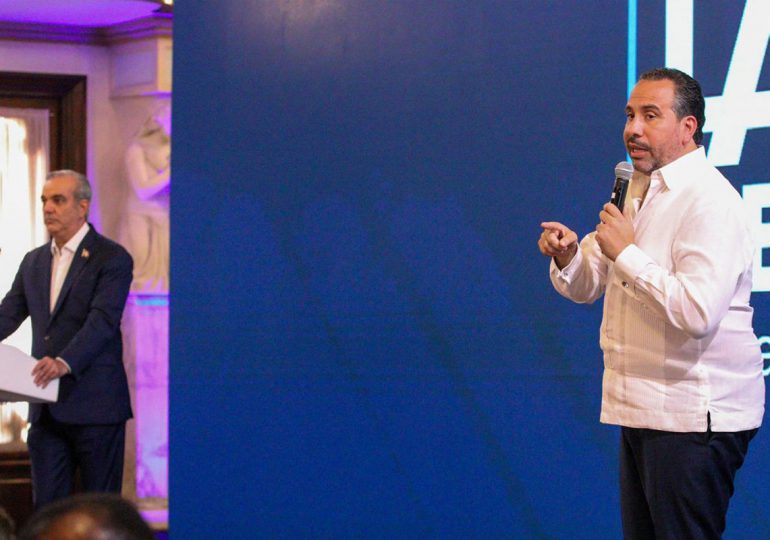 Presidente Abinader dedicó La Semanal al INEFI: resaltó su importancia e impacto social