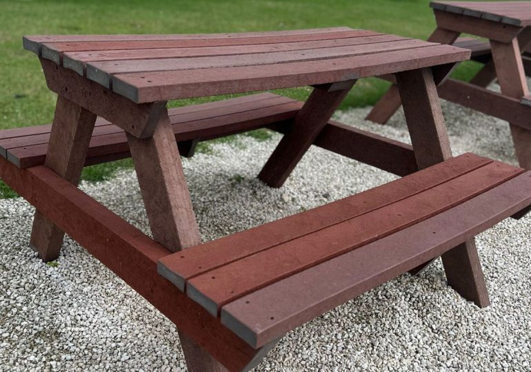 ¿Qué hará la Alcaldía del DN con las botellitas entregadas en Plásticos por Útiles Escolares?