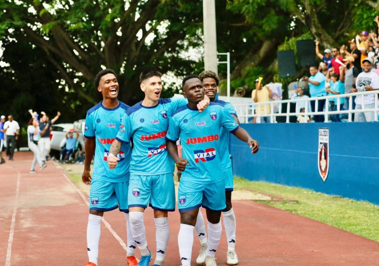 Salcedo FC sigue invicto y líder tras vencer a Jarabacoa