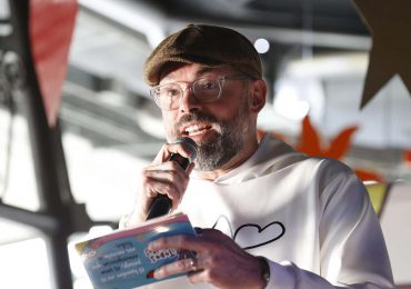 Video | Santiago Cruz celebra 15 años de 'Cruce de caminos' con un álbum grabado en vivo