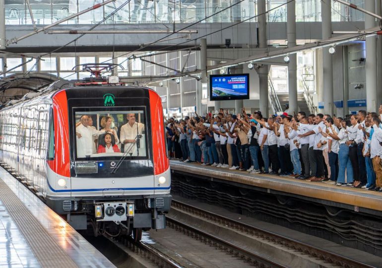 Se registra reducción de filas en primer día de operación con trenes de seis vagones en Línea 1 del Metro