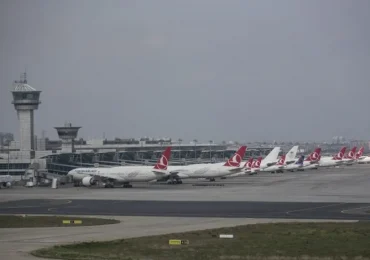 Video: Turquía suspende vuelos y restringe tráfico en Dardanelos por gran incendio forestal