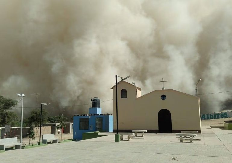 Tormenta de arena “nunca antes vista” cubre el valle de Ica en Perú