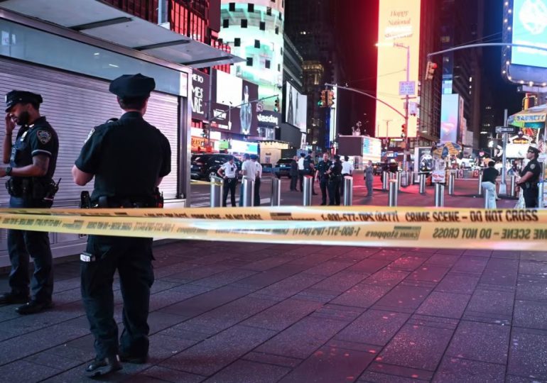 Video: Adolescente provoca tiroteo en Times Square; tres personas heridas