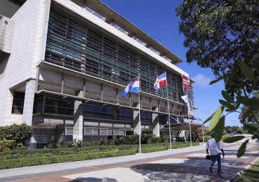 FBI y Ministerio Público desmantelan en operativos simultáneos una red internacional de cibercrimen