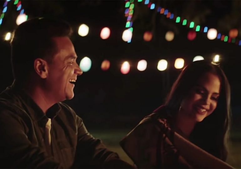 Natti Natasha canta junto a Silvestre Dangond en Bogotá pese a lluvia y embarazo avanzado