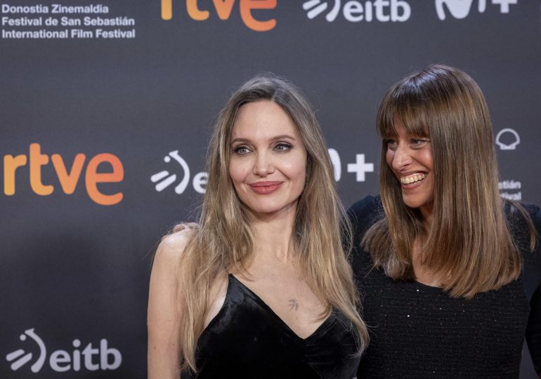 Angelina Jolie: "Amo mi país pero no lo reconozco en este momento"