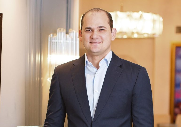 Adolfo Pérez de León: formación, gestión y liderazgo en la política dominicana