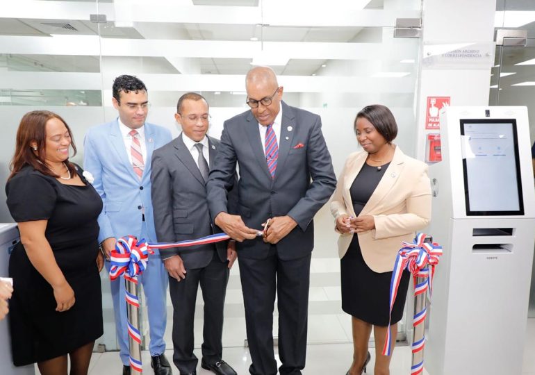 Contraloría lanza Servicio de Correspondencia Electrónica y primer Kiosco Digital para autogestionar documentos
