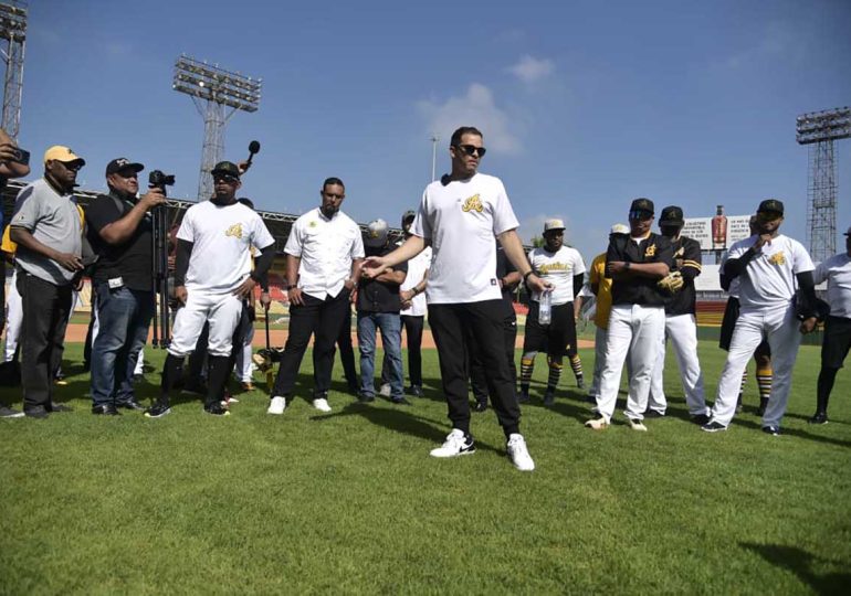 Cerca de 50 jugadores dicen presente en el inicio de prácticas de Águilas Cibaeñas