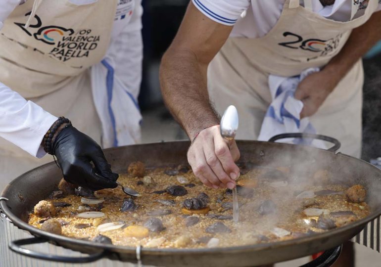 El chef francés Frederic Gallego gana el World Paella Day 2025 de València