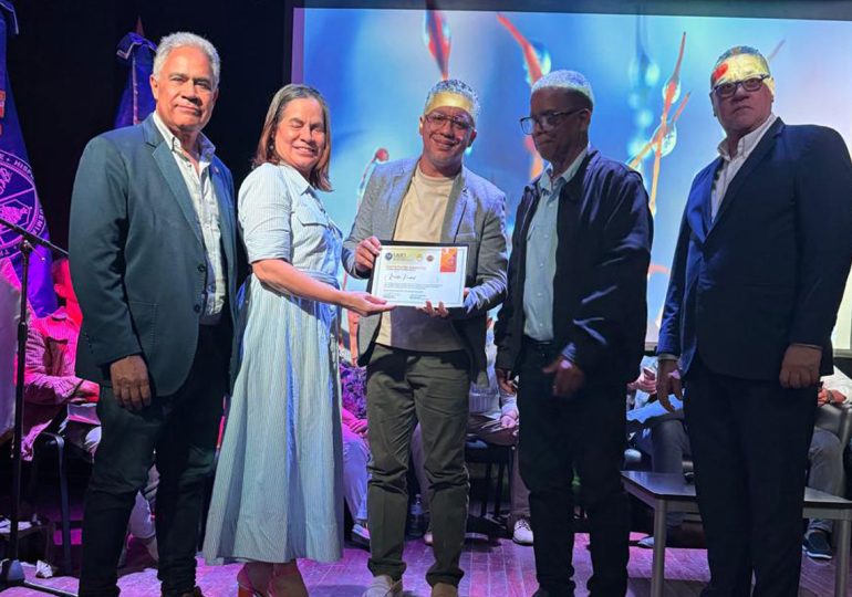 Facultad de Artes de la UASD reconoce a sus artistas seleccionados en 31 Bienal Nacional de Artes Visuales