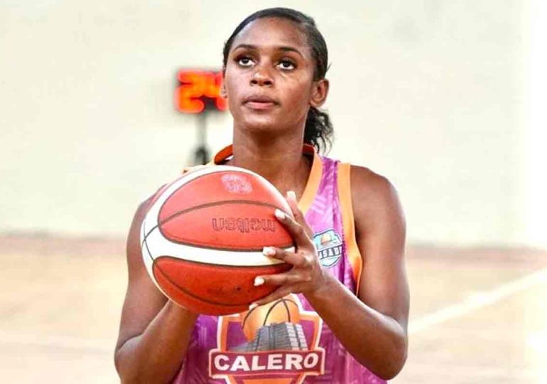 Club Calero derrota a Los Mina en inicio gran final TBS Femenino ABASADO