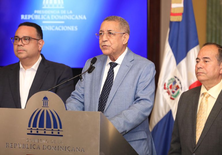 Gobierno deposita informe "con graves irregularidades" en SeNaSa ante el Ministerio Público