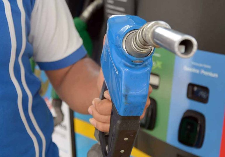 Gobierno mantiene precios de combustibles esenciales con subsidio de RD$231.1 millones