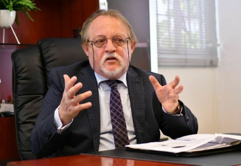 Economista afirma que recorte de tasas en EE.UU. es una de las mejores noticias del año para RD