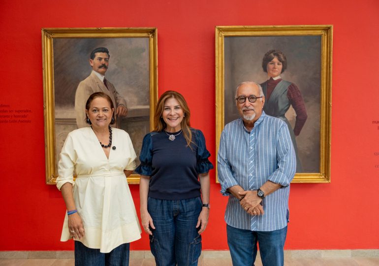 Carolina visita el Centro León y reafirma su compromiso con la cultura dominicana