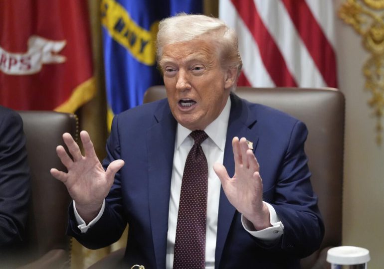 "Son noticias falsas", dice Trump al condenar los rumores sobre su fallecimiento