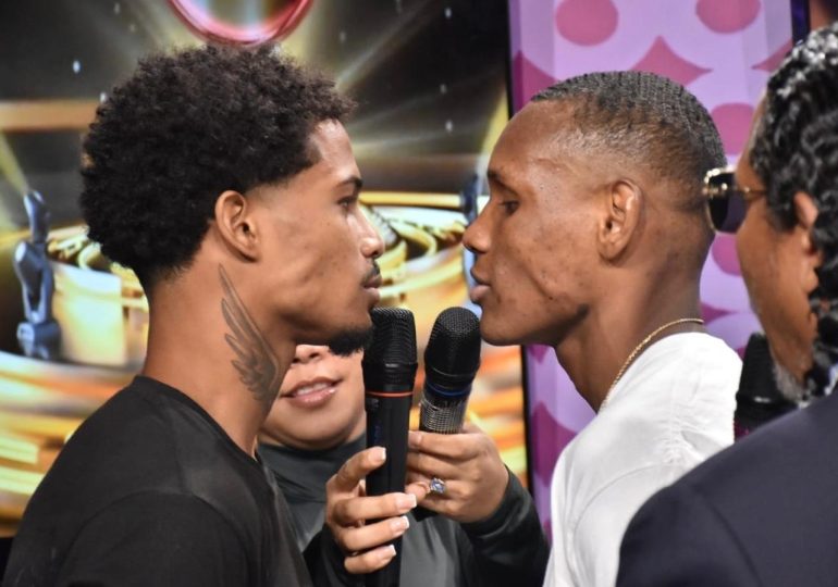 Cara a cara y cruce de palabras rumbo a las peleas de este viernes en el Pabellón de Karate