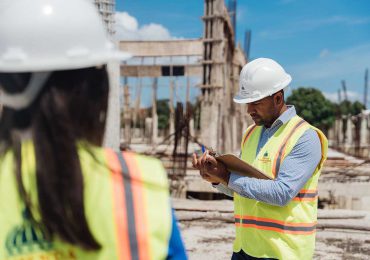 MIVED realiza operativo de supervisión para seguridad en excavaciones y edificaciones en más de 120 obras en el Distrito Nacional