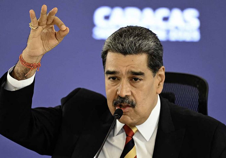 Maduro denuncia que ocho barcos de EEUU con 1.200 misiles "apuntan hacia Venezuela"