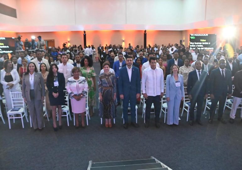 Ministerio de la Juventud celebra primer Encuentro de Ganadores del Premio Nacional de la Juventud