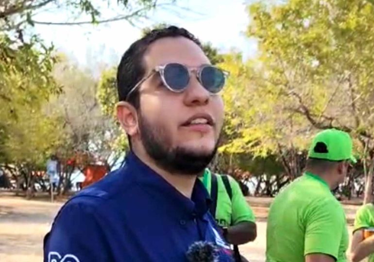 Video | Azua celebra jornada de limpieza en playa Caobita