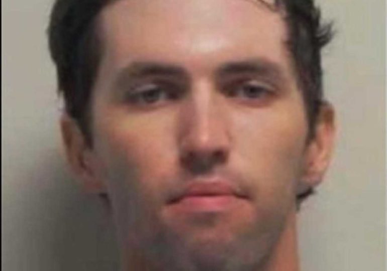 ¿Qué se sabe de Tyler Robinson, el acusado de asesinar a Charlie Kirk?