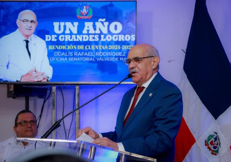 Senador de Valverde realiza rendición de cuentas de su primer año de gestión