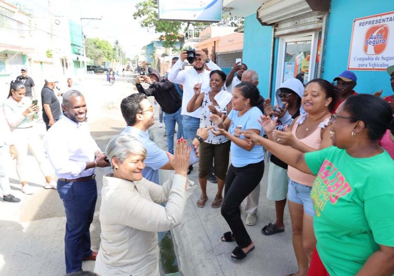Wellington Arnaud supervisa calle 20, San Pedro de Macorís
