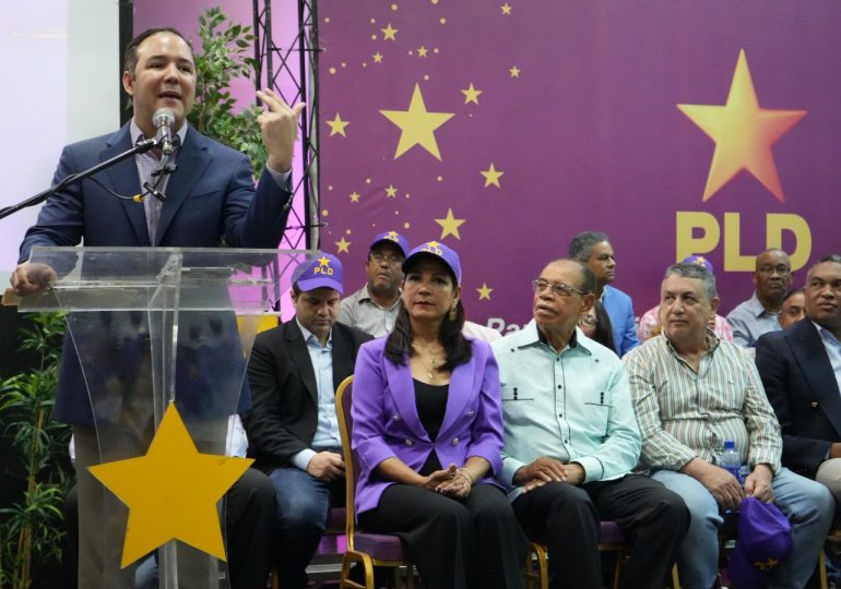 Johnny Pujols: “El pueblo no puede ser entretenido permanentemente”