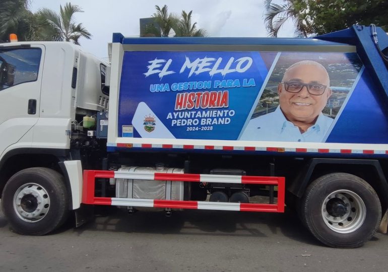 Alcaldía de Pedro Brand refuerza servicio de limpieza con dos nuevos camiones compactadores
