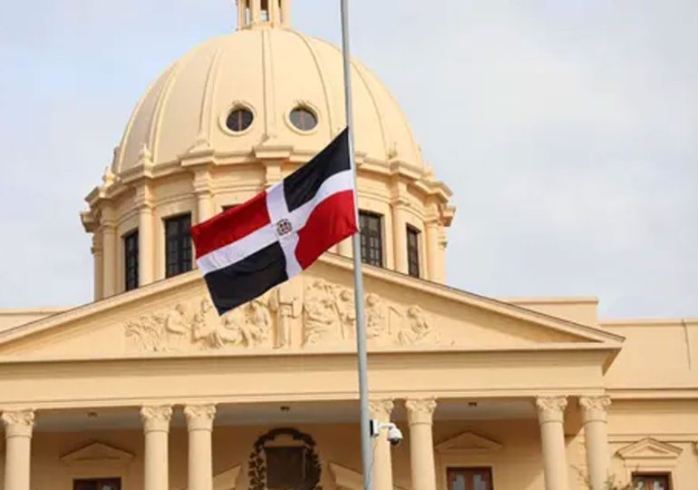 Presidente Abinader declara duelo oficial este 26 de septiembre por fallecimiento de Guillermo Caram Herrera, ex gobernador del Banco Central