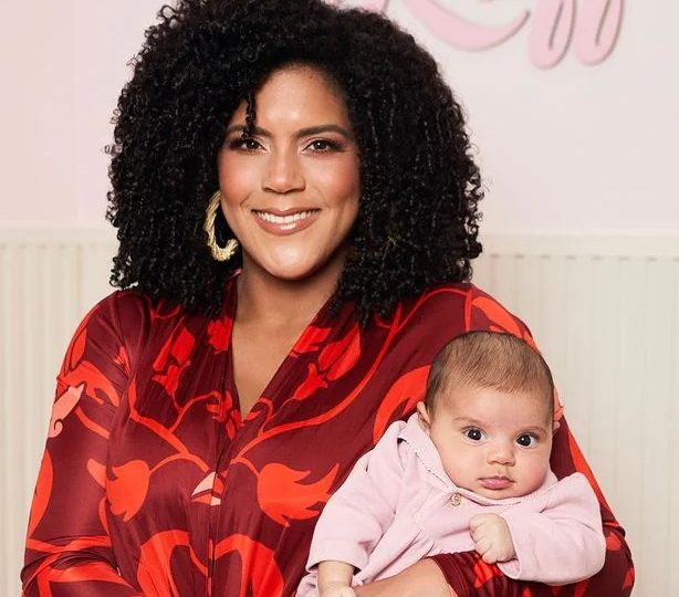 Francisca presenta a su hija Raffaella en exclusiva para Hola! junto a su familia en Miami