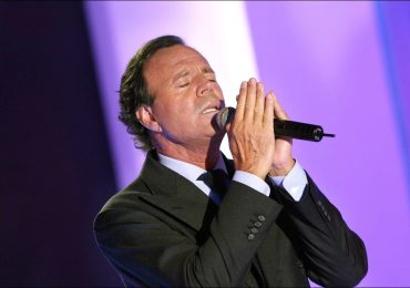 Sin fiestas ni tributos: así pasa Julio Iglesias su cumpleaños 82