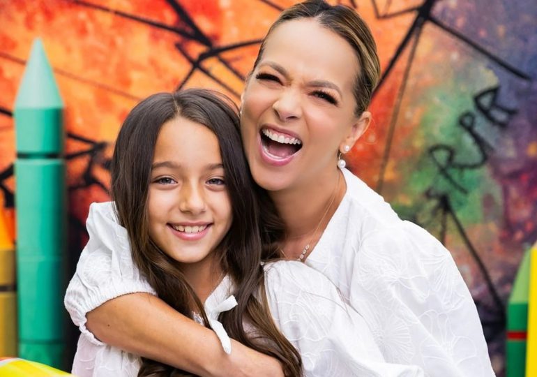 Video: Adamari López conmueve con un mensaje sobre el legado de madre a hija