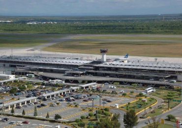 AERODOM informa restablecimiento parcial de energía en terminal aérea