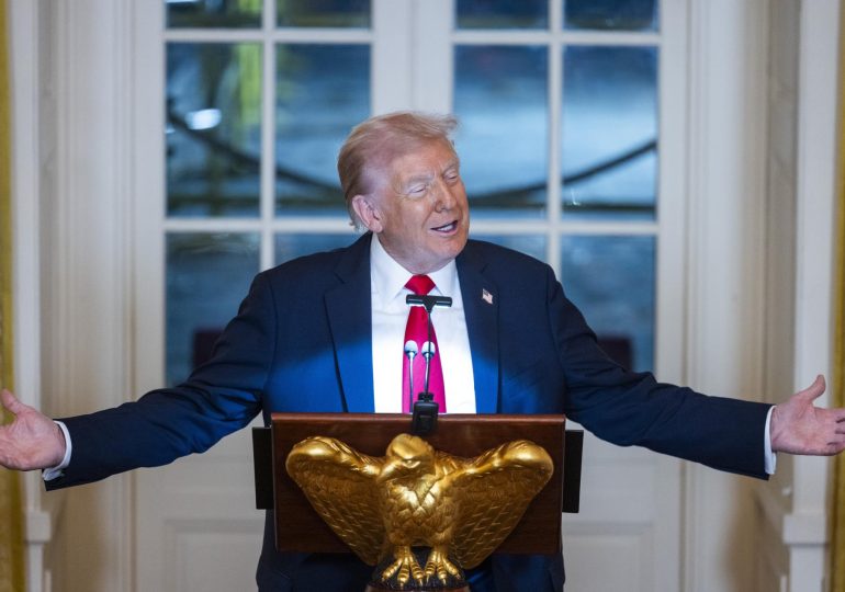 Trump anuncia que se reunirá con Putin en Budapest para negociar fin de guerra en Ucrania