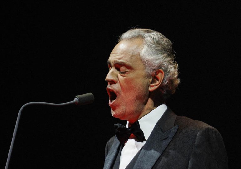 Andrea Bocelli canta a Trump en el Despacho Oval