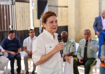 Carolina Mejía escucha a los residentes de Gazcue con el programa La Alcaldía Llega a Ti