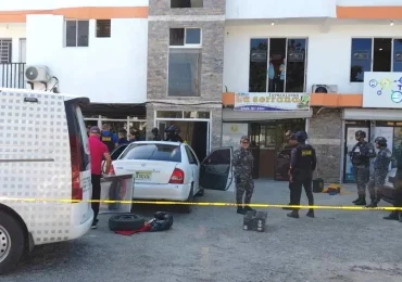 Prisión preventiva para 4 de los 11 policías acusados de abatir cinco hombres en Santiago