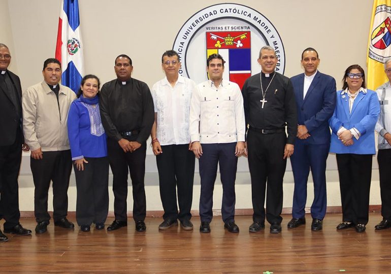 Pastoral de Ecología de la Conferencia del Episcopado Dominicano y PUCMM realizan simposio sobre Iglesia y Minería