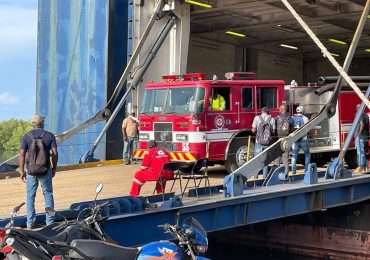 Empresario haitiano dona $3 millones en camiones de bomberos y ambulancias al país