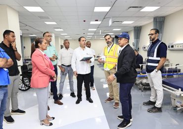 Director Servicio Nacional de Salud supervisa avance nuevo Hospital Regional de San Francisco de Macorís